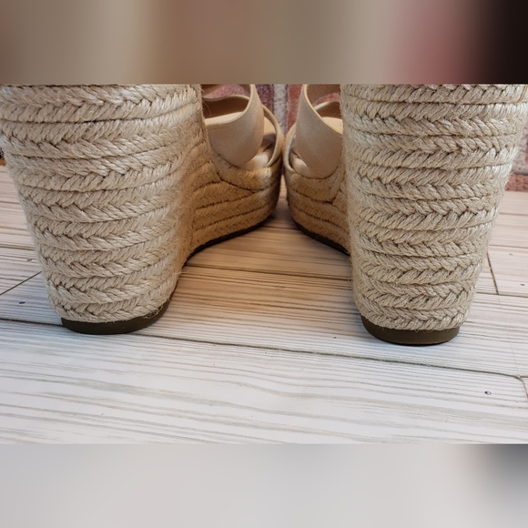 Coutgo wedge-heeled sandals with ankle straps size 8½ NWOT (sa203) - Picture 9 of 11